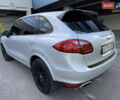 Сірий Порше Cayenne, об'ємом двигуна 3 л та пробігом 180 тис. км за 25490 $, фото 11 на Automoto.ua