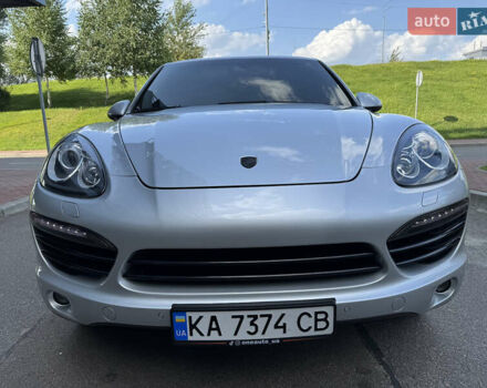 Сірий Порше Cayenne, об'ємом двигуна 3 л та пробігом 180 тис. км за 25490 $, фото 3 на Automoto.ua