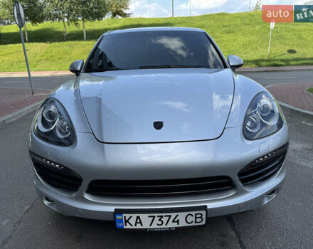 Сірий Порше Cayenne, об'ємом двигуна 3 л та пробігом 180 тис. км за 25490 $, фото 2 на Automoto.ua