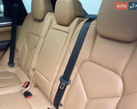 Серый Порше Каен, объемом двигателя 2.97 л и пробегом 223 тыс. км за 23800 $, фото 38 на Automoto.ua