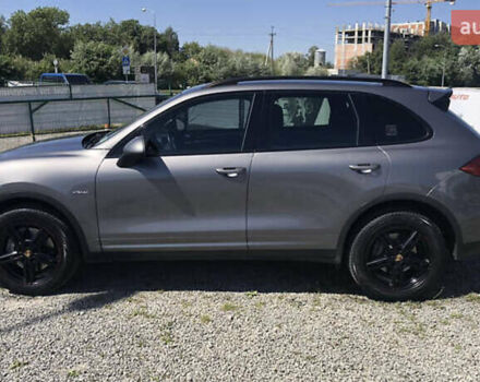 Серый Порше Каен, объемом двигателя 3 л и пробегом 380 тыс. км за 25900 $, фото 4 на Automoto.ua