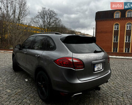 Серый Порше Каен, объемом двигателя 2.97 л и пробегом 380 тыс. км за 28500 $, фото 5 на Automoto.ua