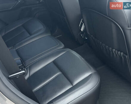 Серый Порше Каен, объемом двигателя 4.81 л и пробегом 84 тыс. км за 29999 $, фото 7 на Automoto.ua