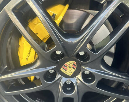 Сірий Порше Cayenne, об'ємом двигуна 3 л та пробігом 180 тис. км за 26900 $, фото 6 на Automoto.ua