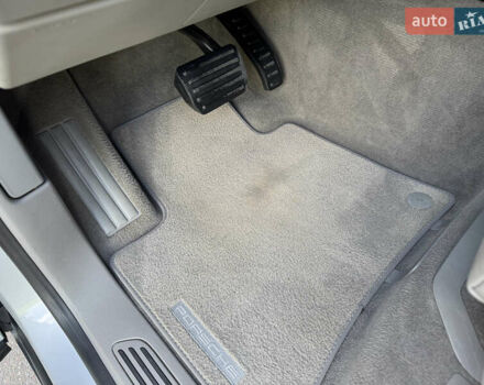 Сірий Порше Cayenne, об'ємом двигуна 3 л та пробігом 180 тис. км за 25490 $, фото 28 на Automoto.ua