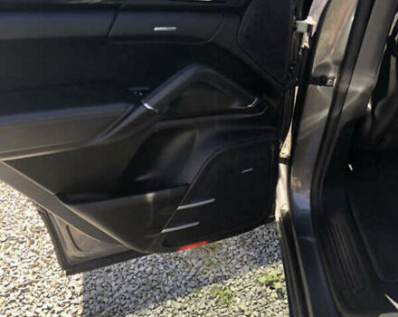 Серый Порше Каен, объемом двигателя 3 л и пробегом 380 тыс. км за 25900 $, фото 11 на Automoto.ua