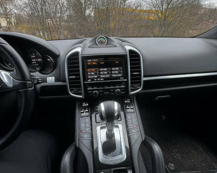 Серый Порше Каен, объемом двигателя 2.97 л и пробегом 380 тыс. км за 28500 $, фото 13 на Automoto.ua