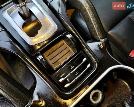 Серый Порше Каен, объемом двигателя 3 л и пробегом 193 тыс. км за 16700 $, фото 46 на Automoto.ua