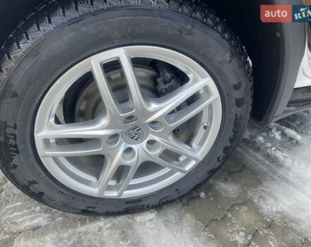 Серый Порше Каен, объемом двигателя 2.97 л и пробегом 223 тыс. км за 23800 $, фото 29 на Automoto.ua