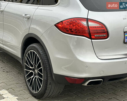 Серый Порше Каен, объемом двигателя 0 л и пробегом 342 тыс. км за 17999 $, фото 9 на Automoto.ua