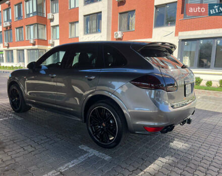 Серый Порше Каен, объемом двигателя 4.81 л и пробегом 145 тыс. км за 26000 $, фото 5 на Automoto.ua