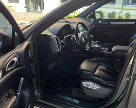 Серый Порше Каен, объемом двигателя 4.81 л и пробегом 145 тыс. км за 26000 $, фото 8 на Automoto.ua