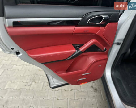 Серый Порше Каен, объемом двигателя 0 л и пробегом 342 тыс. км за 17999 $, фото 22 на Automoto.ua