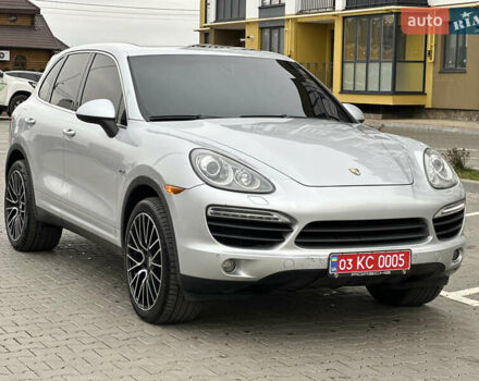 Серый Порше Каен, объемом двигателя 0 л и пробегом 342 тыс. км за 17999 $, фото 3 на Automoto.ua