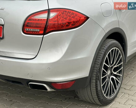 Серый Порше Каен, объемом двигателя 0 л и пробегом 342 тыс. км за 17999 $, фото 10 на Automoto.ua