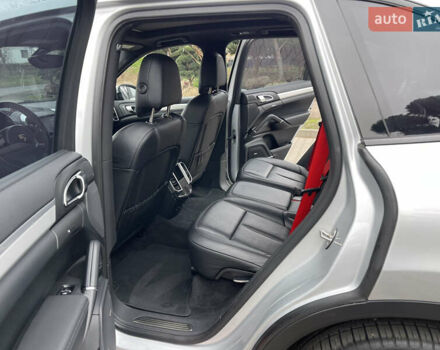 Серый Порше Каен, объемом двигателя 3 л и пробегом 182 тыс. км за 17999 $, фото 19 на Automoto.ua