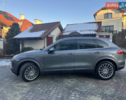 Серый Порше Каен, объемом двигателя 2.97 л и пробегом 220 тыс. км за 29300 $, фото 4 на Automoto.ua