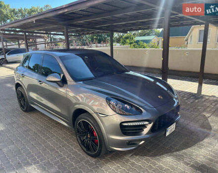 Серый Порше Каен, объемом двигателя 4.81 л и пробегом 145 тыс. км за 26000 $, фото 2 на Automoto.ua