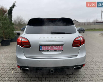 Серый Порше Каен, объемом двигателя 3 л и пробегом 182 тыс. км за 17999 $, фото 11 на Automoto.ua