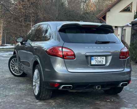 Серый Порше Каен, объемом двигателя 2.97 л и пробегом 220 тыс. км за 29300 $, фото 3 на Automoto.ua