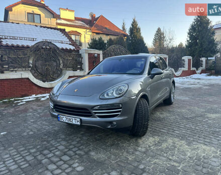 Серый Порше Каен, объемом двигателя 2.97 л и пробегом 220 тыс. км за 29300 $, фото 5 на Automoto.ua