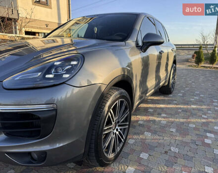 Серый Порше Каен, объемом двигателя 2.97 л и пробегом 277 тыс. км за 29000 $, фото 8 на Automoto.ua