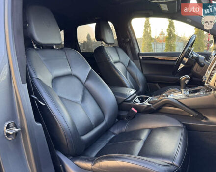 Серый Порше Каен, объемом двигателя 2.97 л и пробегом 277 тыс. км за 29000 $, фото 22 на Automoto.ua