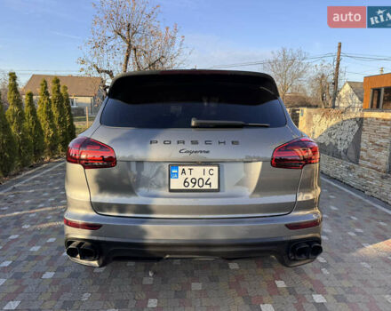 Серый Порше Каен, объемом двигателя 2.97 л и пробегом 277 тыс. км за 29000 $, фото 5 на Automoto.ua