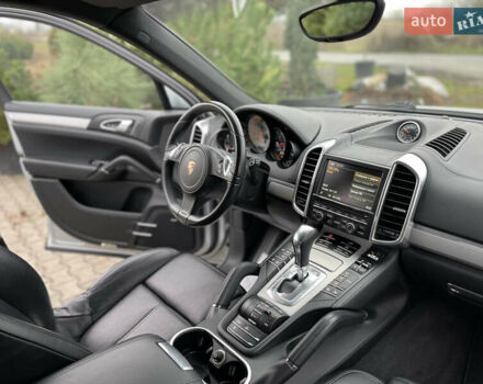Серый Порше Каен, объемом двигателя 3 л и пробегом 182 тыс. км за 17999 $, фото 27 на Automoto.ua