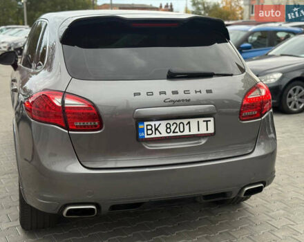 Сірий Порше Cayenne, об'ємом двигуна 2.97 л та пробігом 216 тис. км за 20950 $, фото 5 на Automoto.ua