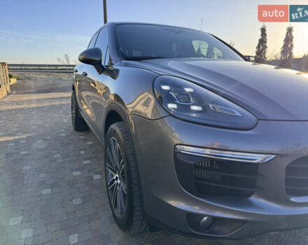 Серый Порше Каен, объемом двигателя 2.97 л и пробегом 277 тыс. км за 29000 $, фото 9 на Automoto.ua