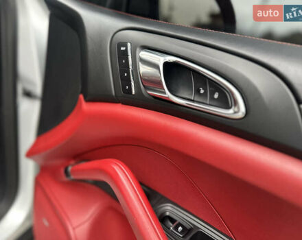 Серый Порше Каен, объемом двигателя 0 л и пробегом 342 тыс. км за 17999 $, фото 29 на Automoto.ua