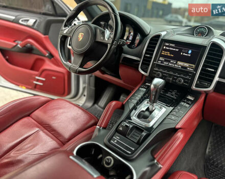 Серый Порше Каен, объемом двигателя 0 л и пробегом 342 тыс. км за 17999 $, фото 33 на Automoto.ua