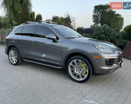 Серый Порше Каен, объемом двигателя 3 л и пробегом 191 тыс. км за 28000 $, фото 5 на Automoto.ua