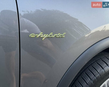 Серый Порше Каен, объемом двигателя 3 л и пробегом 191 тыс. км за 28000 $, фото 6 на Automoto.ua