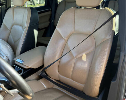 Серый Порше Каен, объемом двигателя 3.6 л и пробегом 171 тыс. км за 27000 $, фото 22 на Automoto.ua