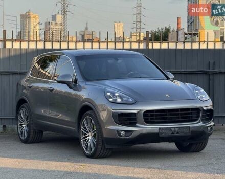 Сірий Порше Cayenne, об'ємом двигуна 3 л та пробігом 92 тис. км за 29500 $, фото 2 на Automoto.ua