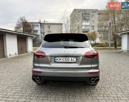 Порше Каен 2015 в Малине на Automoto.ua Серый Порше Каен, объемом двигателя 3 л и пробегом 94 тыс. км за 28700 $, фото 4 на Automoto.ua