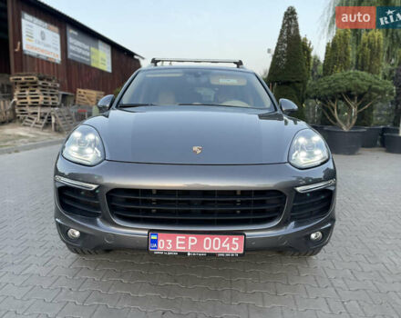 Серый Порше Каен, объемом двигателя 3 л и пробегом 191 тыс. км за 28000 $, фото 2 на Automoto.ua