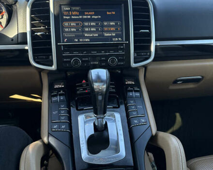 Серый Порше Каен, объемом двигателя 3.6 л и пробегом 171 тыс. км за 27000 $, фото 27 на Automoto.ua