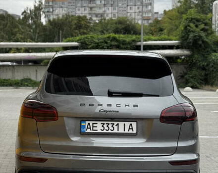 Сірий Порше Cayenne, об'ємом двигуна 3.6 л та пробігом 158 тис. км за 24999 $, фото 3 на Automoto.ua