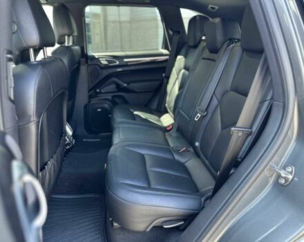 Серый Порше Каен, объемом двигателя 3.6 л и пробегом 72 тыс. км за 13000 $, фото 14 на Automoto.ua