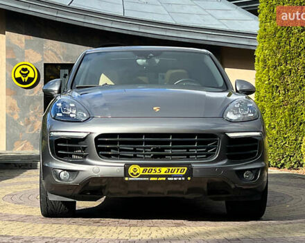 Серый Порше Каен, объемом двигателя 3.6 л и пробегом 169 тыс. км за 26999 $, фото 1 на Automoto.ua