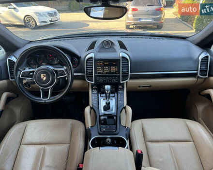 Сірий Порше Cayenne, об'ємом двигуна 3.6 л та пробігом 208 тис. км за 15999 $, фото 9 на Automoto.ua