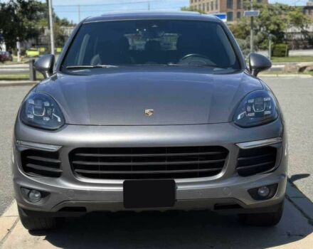 Серый Порше Каен, объемом двигателя 3.6 л и пробегом 72 тыс. км за 13000 $, фото 1 на Automoto.ua