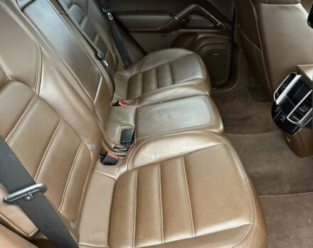 Серый Порше Каен, объемом двигателя 4.13 л и пробегом 261 тыс. км за 39900 $, фото 4 на Automoto.ua