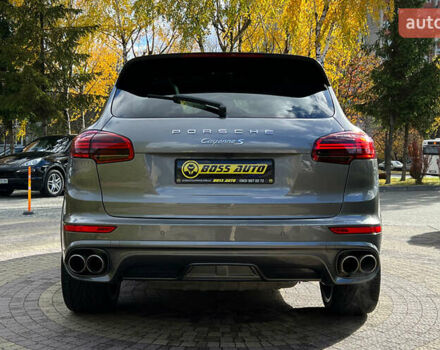 Серый Порше Каен, объемом двигателя 3.6 л и пробегом 169 тыс. км за 26999 $, фото 5 на Automoto.ua