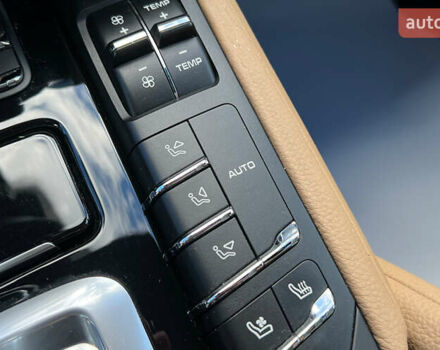 Серый Порше Каен, объемом двигателя 3.6 л и пробегом 169 тыс. км за 26999 $, фото 17 на Automoto.ua