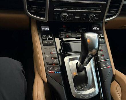 Сірий Порше Cayenne, об'ємом двигуна 3.6 л та пробігом 150 тис. км за 28000 $, фото 6 на Automoto.ua