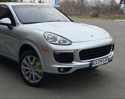Сірий Порше Cayenne, об'ємом двигуна 3 л та пробігом 125 тис. км за 51500 $, фото 3 на Automoto.ua